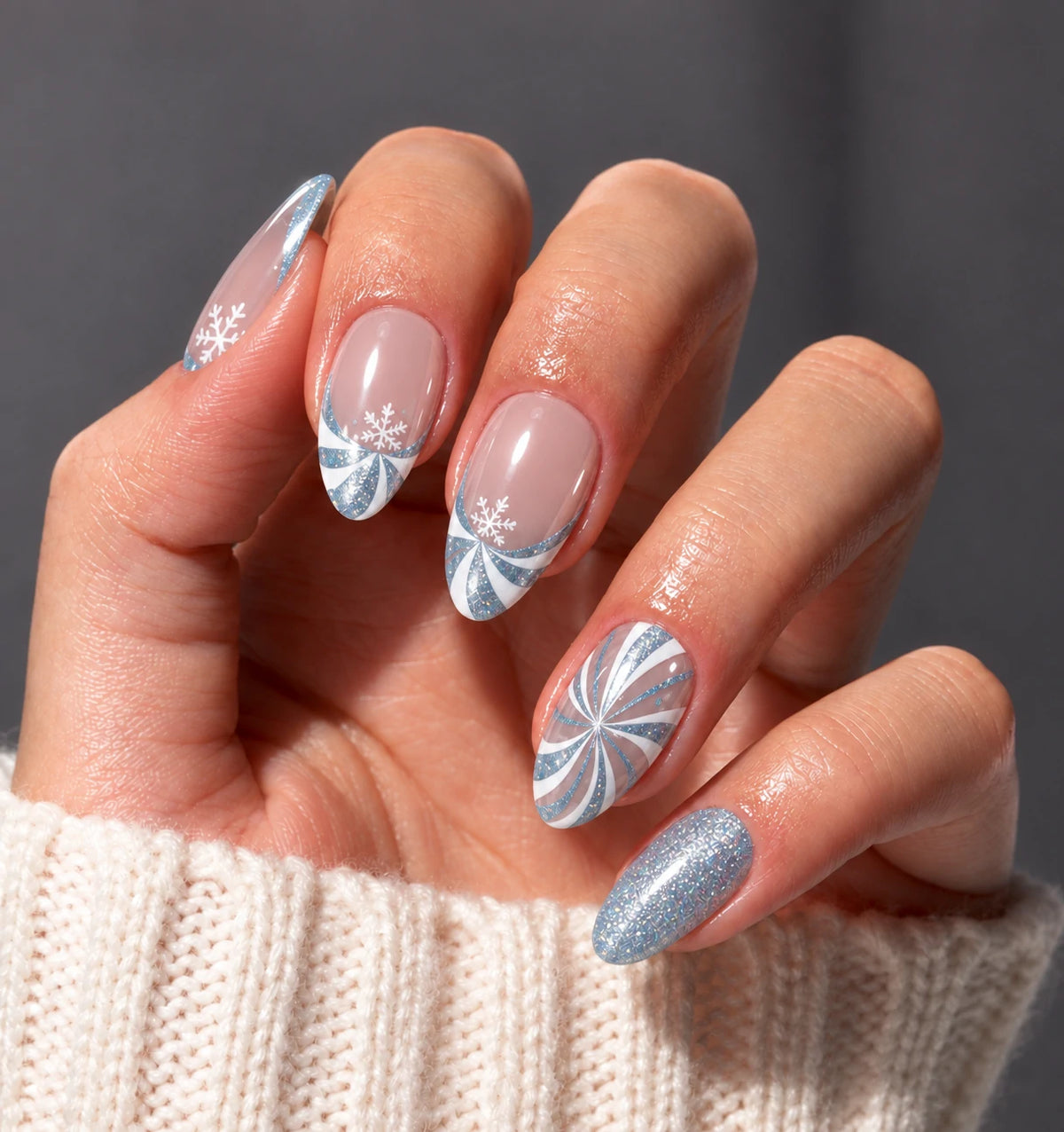 AILLSA Christmas Snowflake & Glitter Press-On Nails 