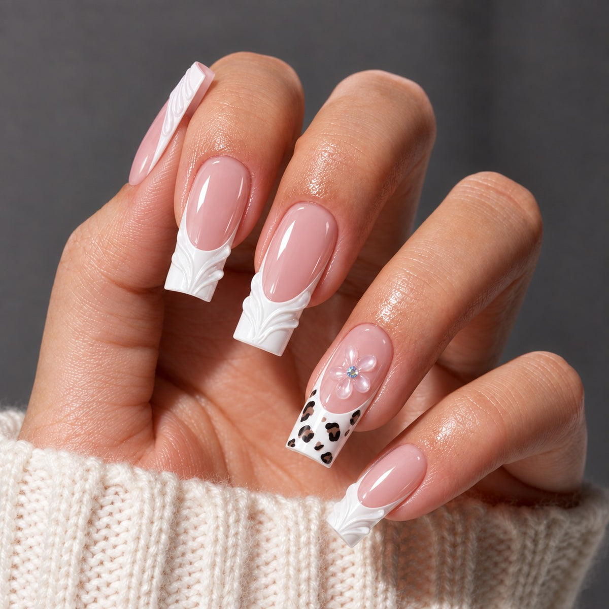 AILLSA Floral Shimmer Press On Nails 